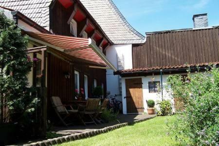Altes Tageloehnerhaus Von 1510 Mit Garten Und Parkplatz Goslar Bagian luar foto
